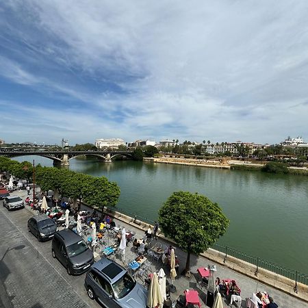 Apartamento Wonderful Duplex In Calle Betis Sevilla Exterior foto