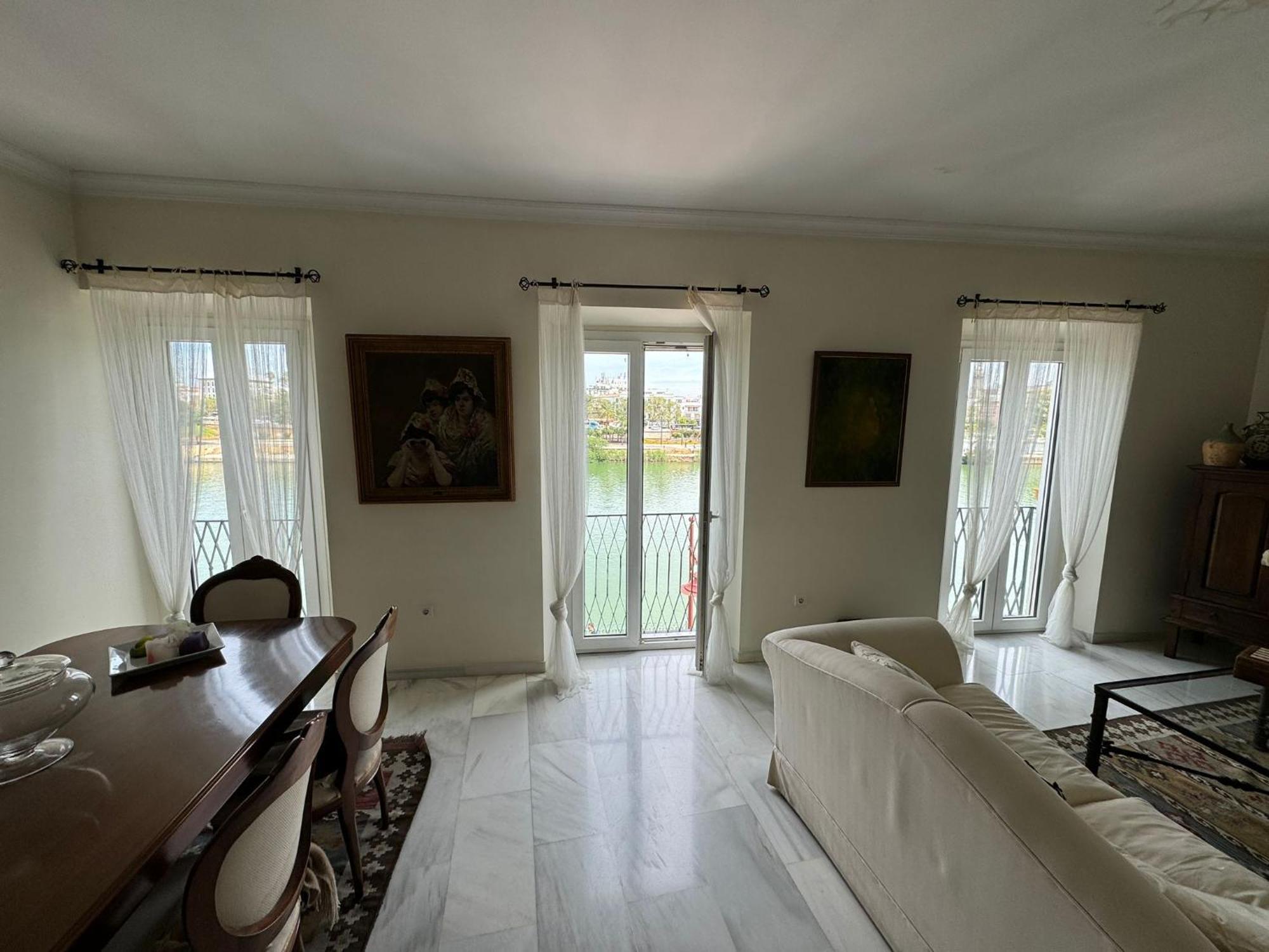 Apartamento Wonderful Duplex In Calle Betis Sevilla Exterior foto