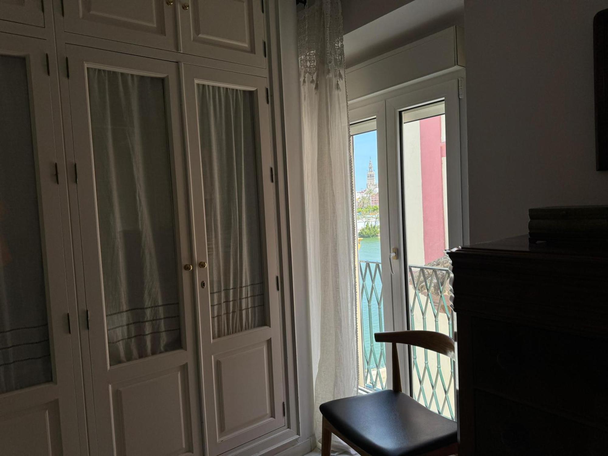Apartamento Wonderful Duplex In Calle Betis Sevilla Exterior foto